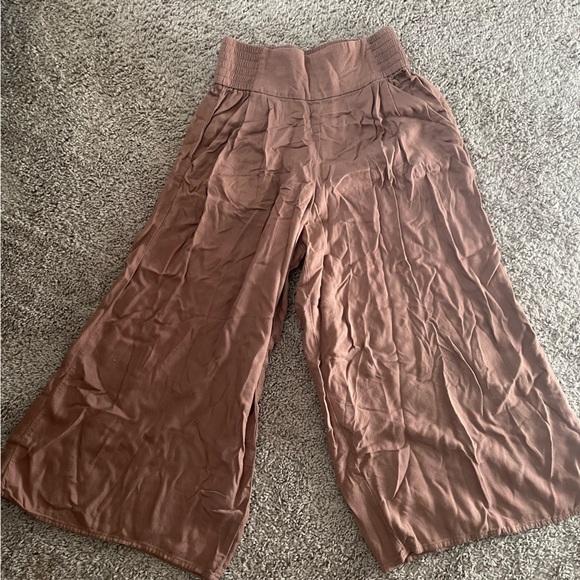 Aritizia dusty rose crop - Picture 2 of 3